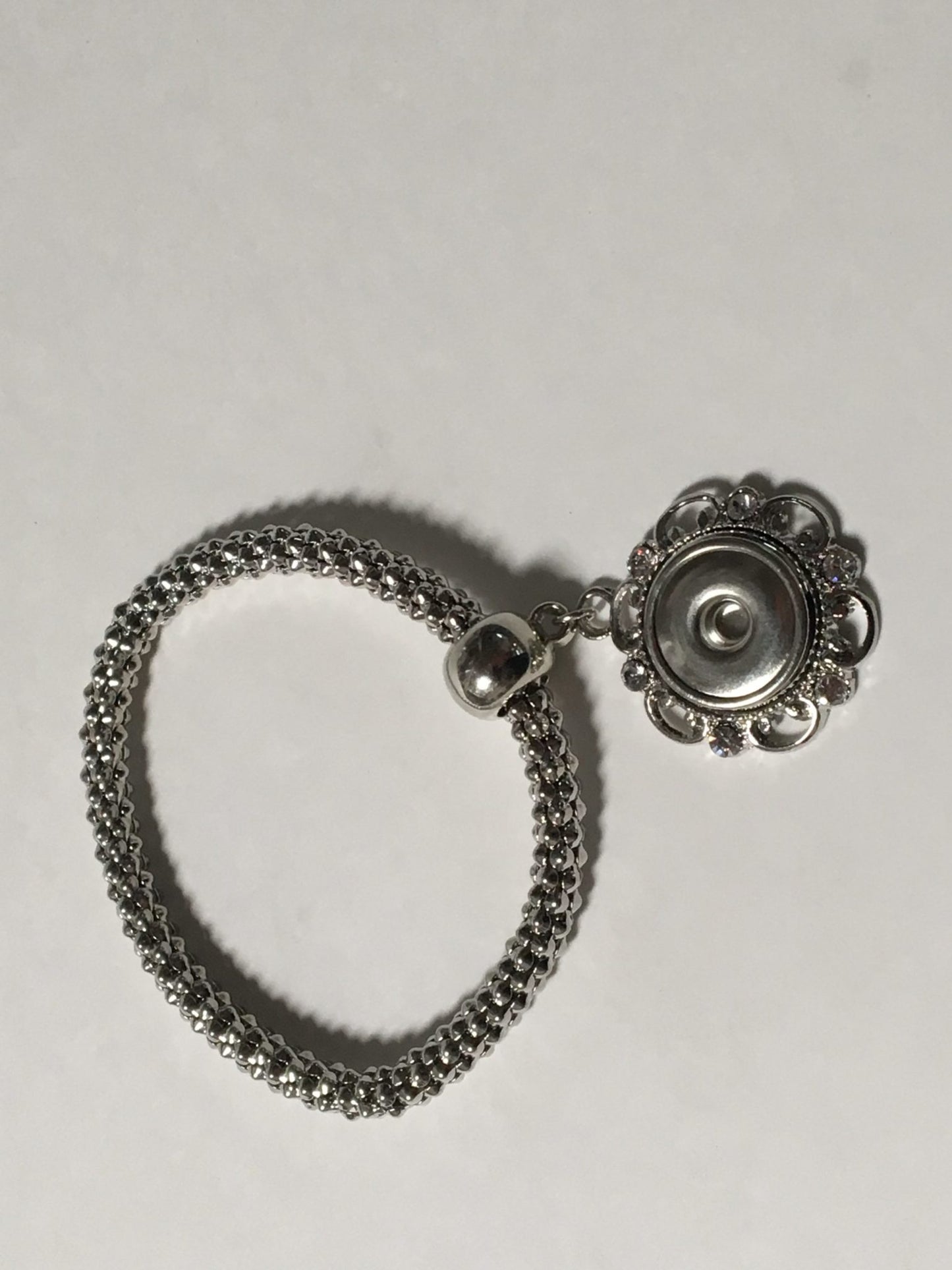 Bracelet – Hanging Circle w/Rhinestones